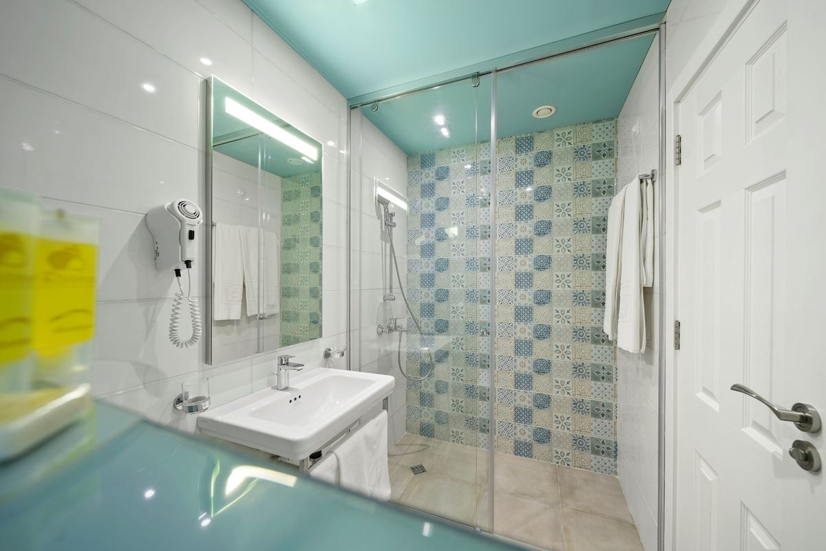 rooms-standard-suite-seaview