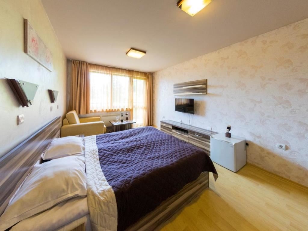 rooms-2-bedroom-standard-apartment-balcony