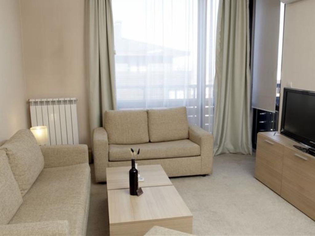 rooms-apartment-deluxe