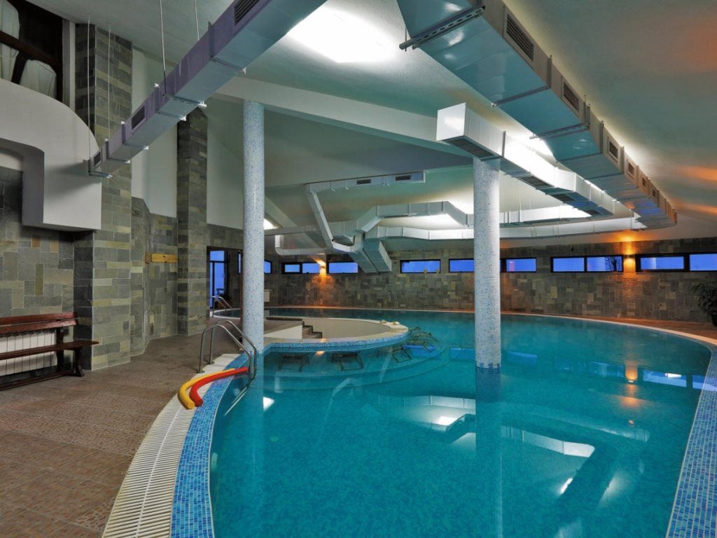 pools-indoor-pool