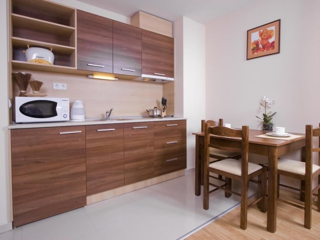 rooms-2-bedroom-standard-apartment-balcony