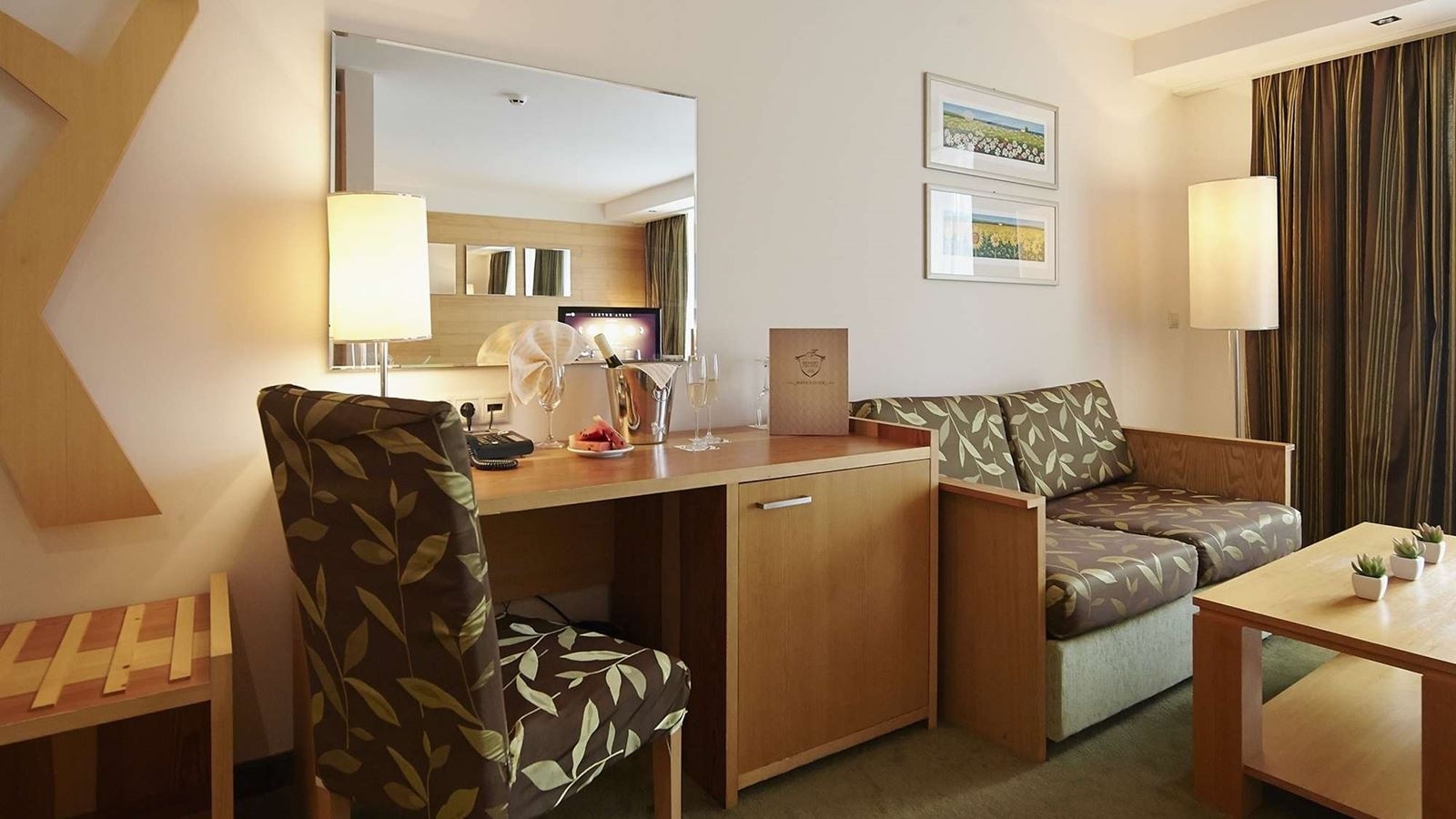 rooms-standard-junior-suite