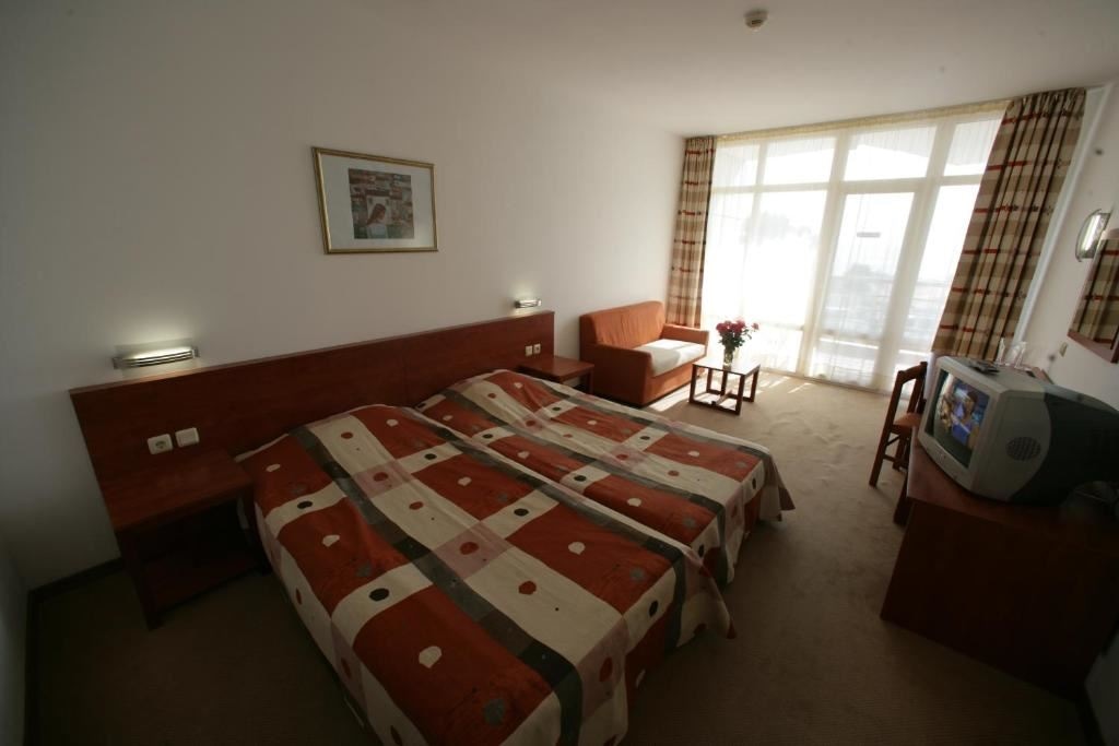 rooms-twin-standard-room