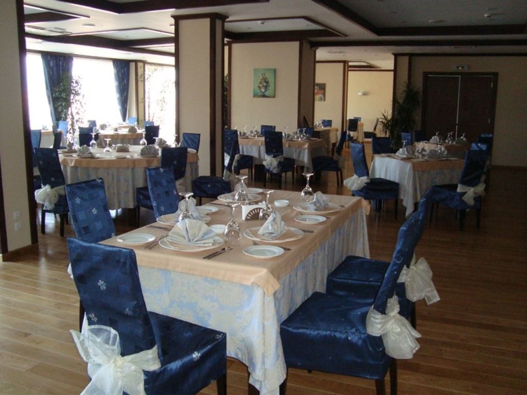 restaurants-main-restaurant