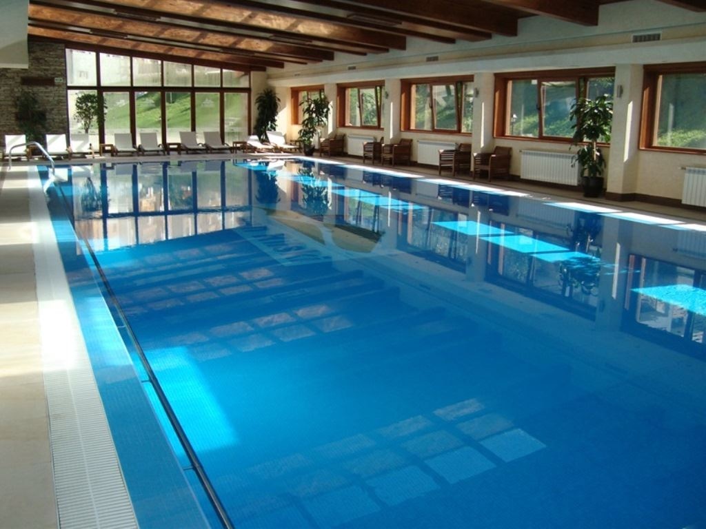 pools-indoor-pool