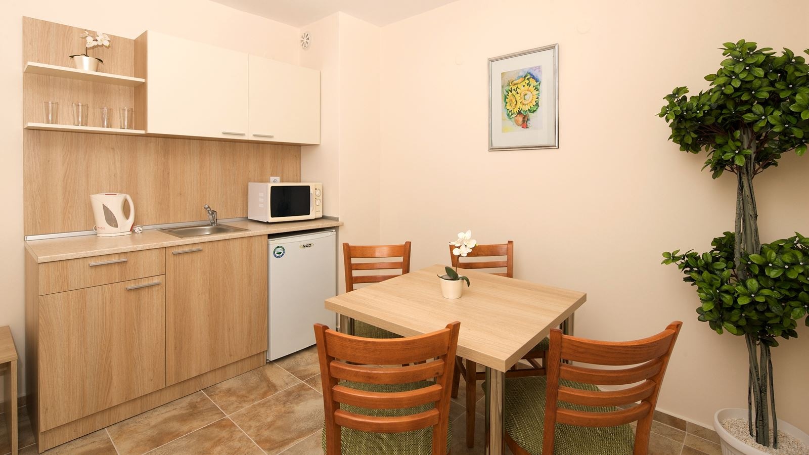 rooms-2-bedroom-standard-apartment-balcony