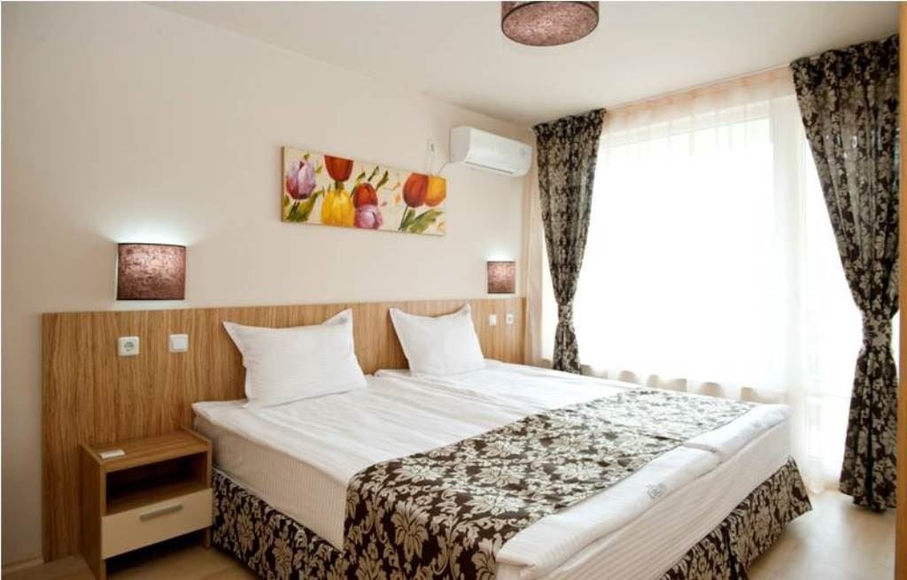 rooms-double-standard-suite-balcony