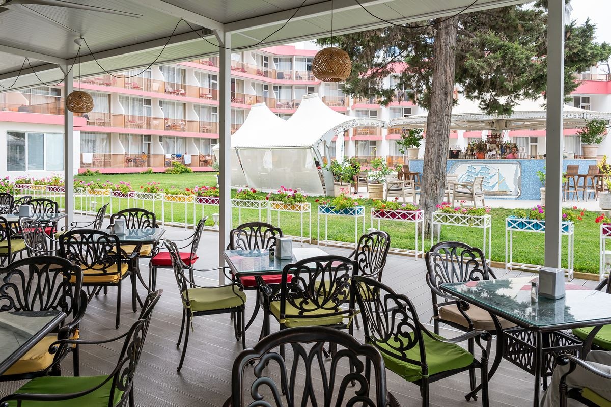 restaurants-restaurants