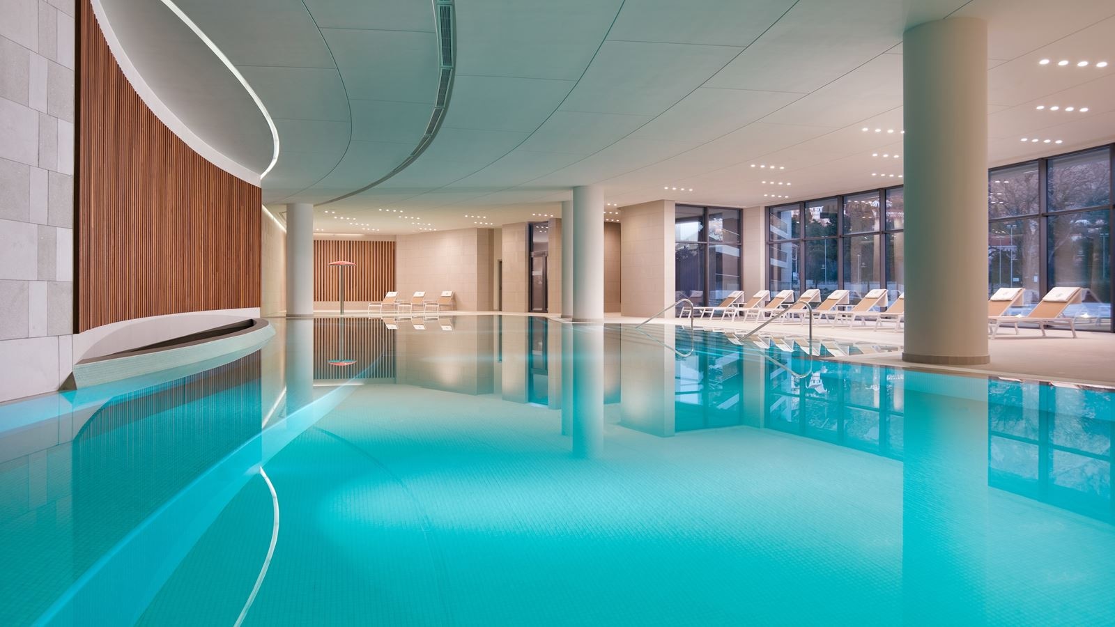 pools-indoor-pool