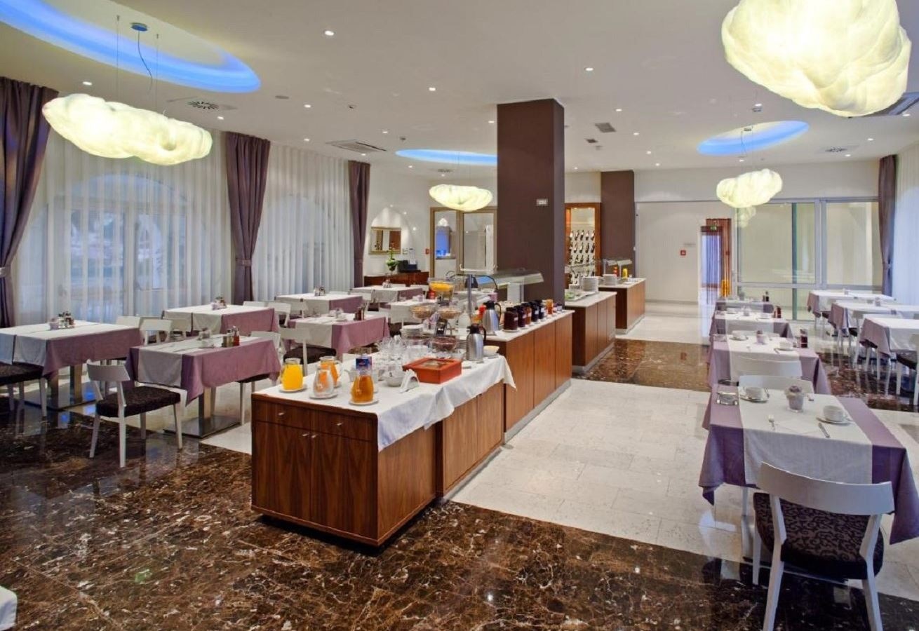 restaurants-restaurants