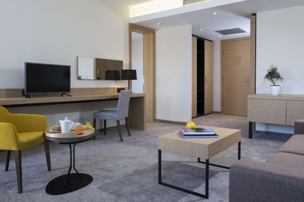 rooms-juniorsuite-seaside-balcony