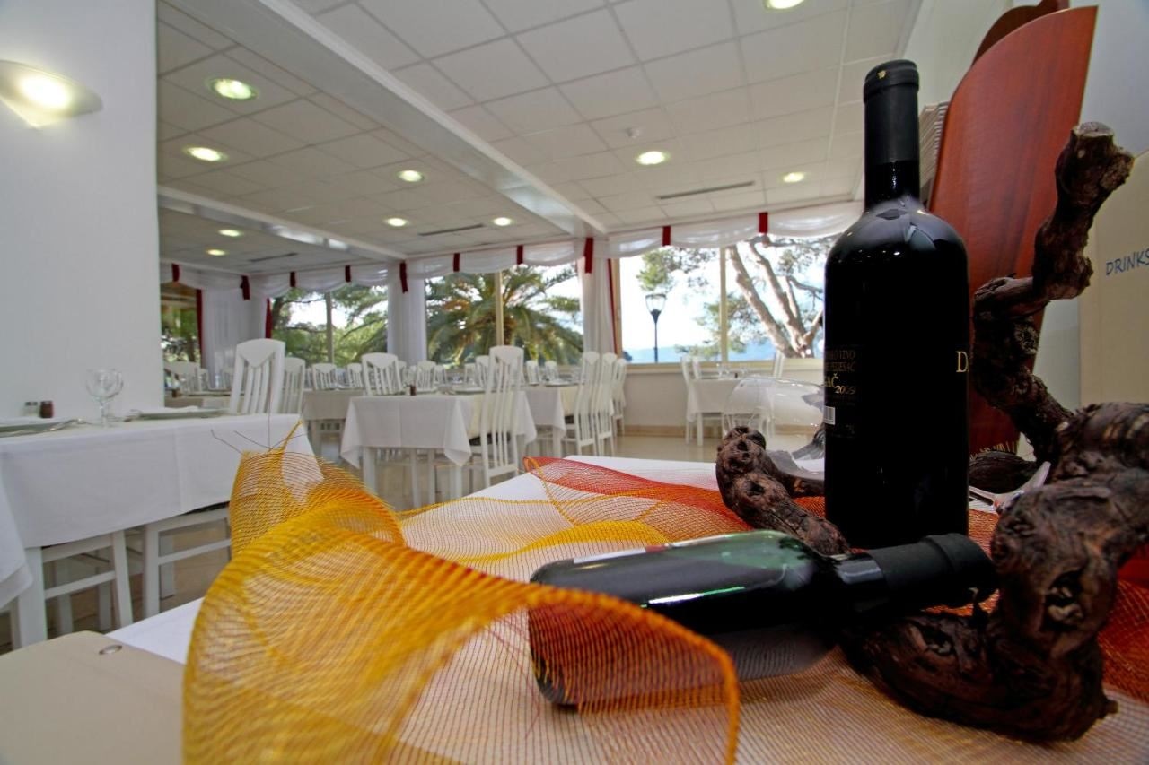 restaurants-restaurants