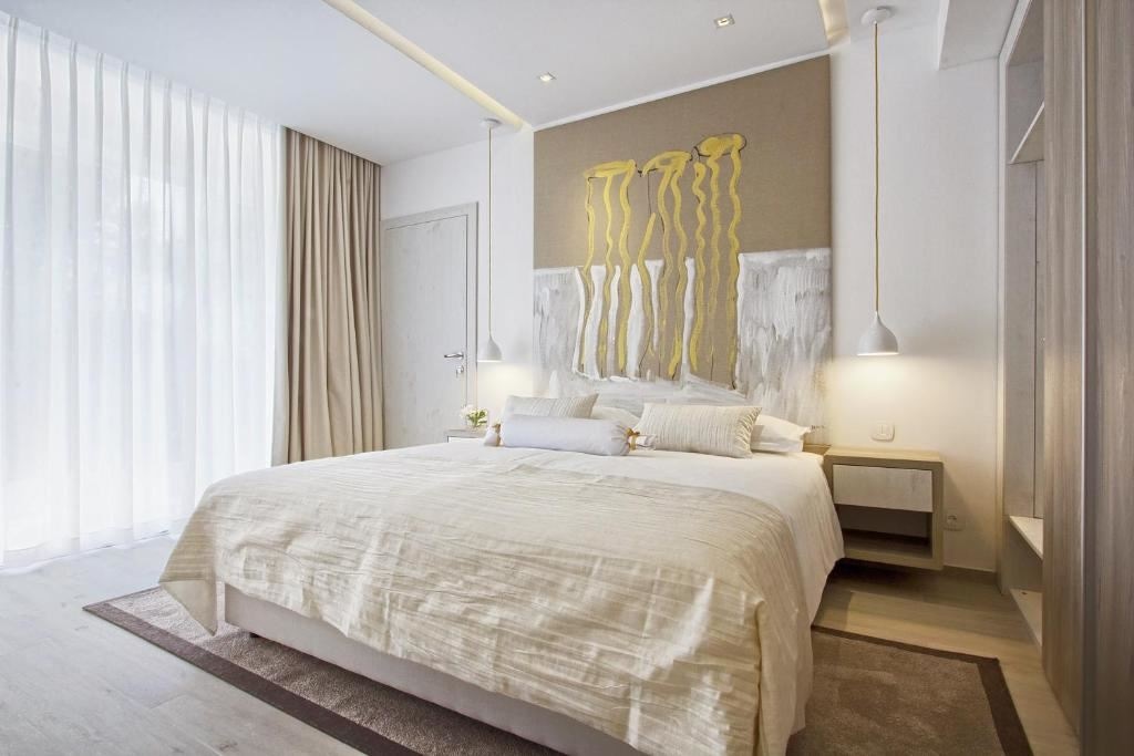 rooms-superior-room-balcony