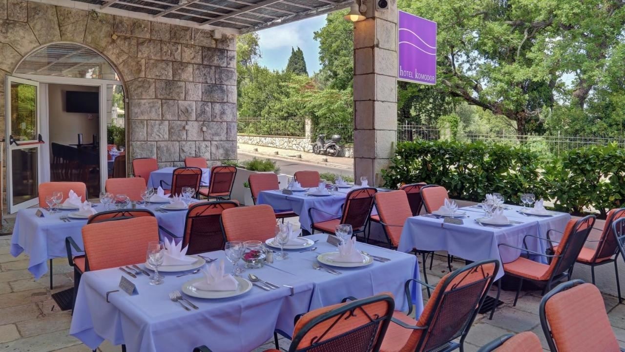 restaurants-restaurants