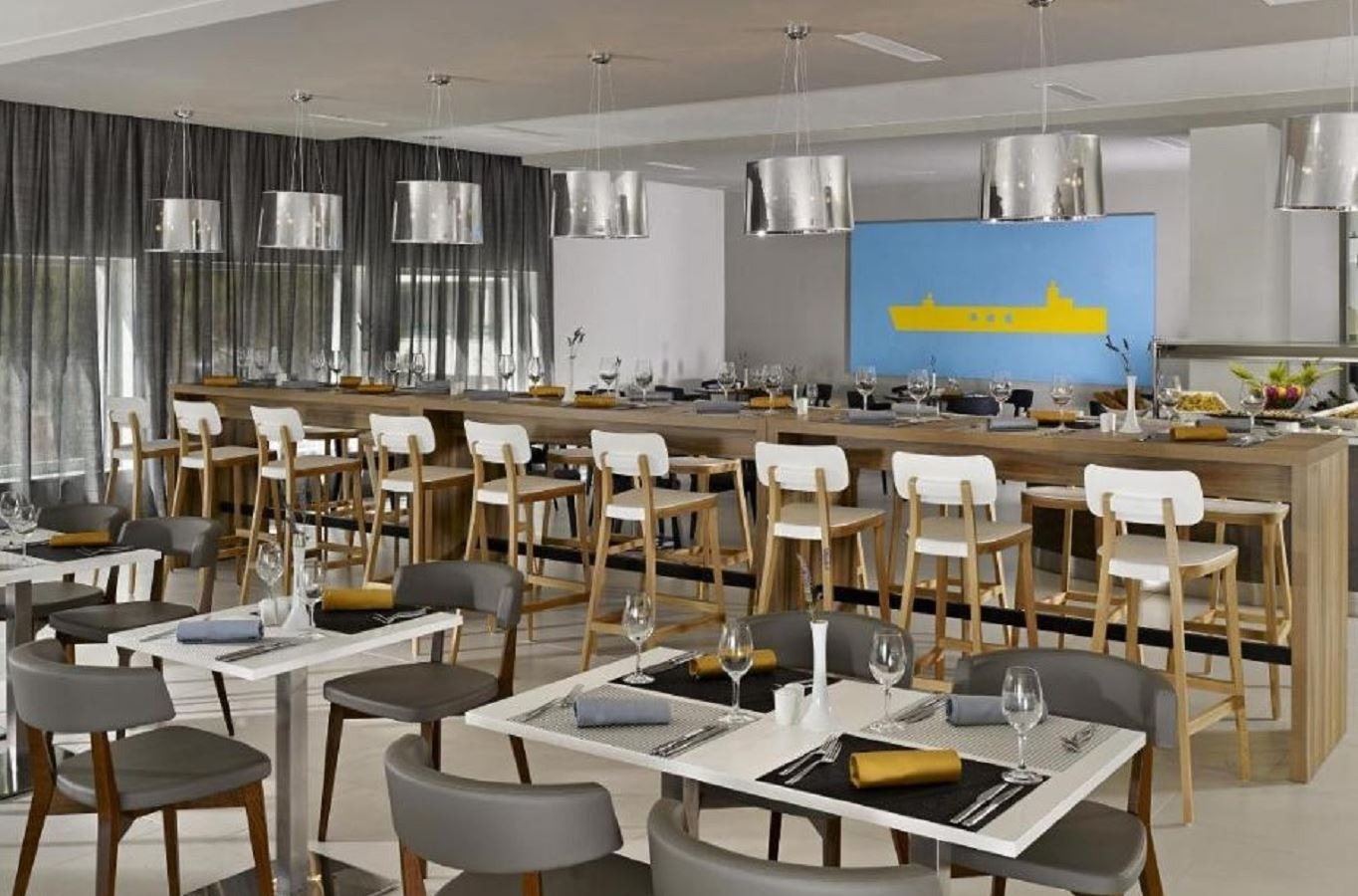 restaurants-bistro-lungo-mare