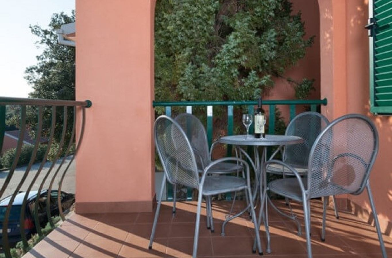 rooms-1-bedroom-superior-apartment-balcony-or-terrace