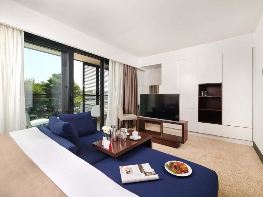 rooms-twin-superior-room-park-view-balcony