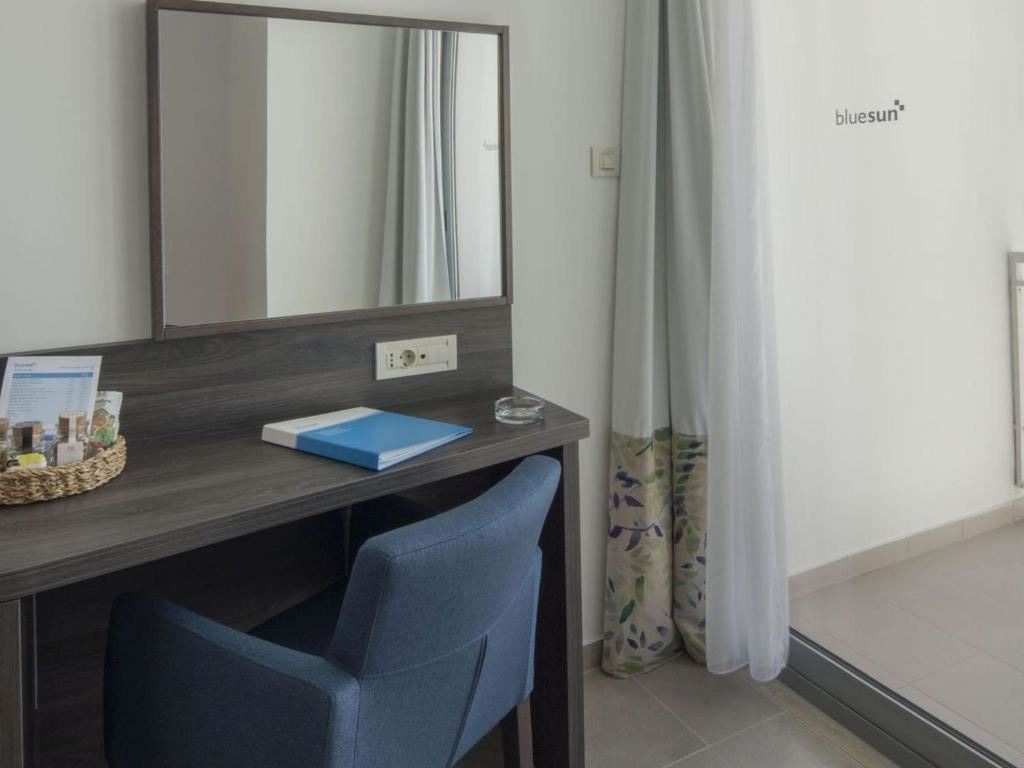 rooms-standard-room-balcony