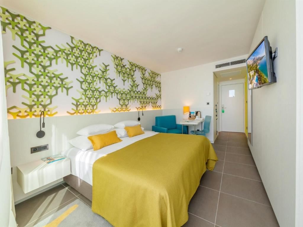 rooms-annex-room-seaside-balcony