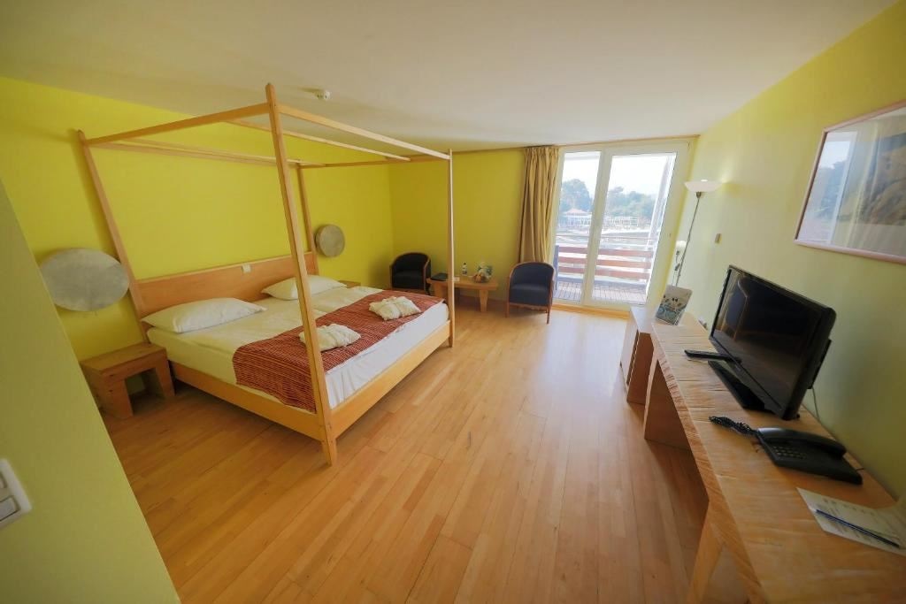 rooms-double-standard-room