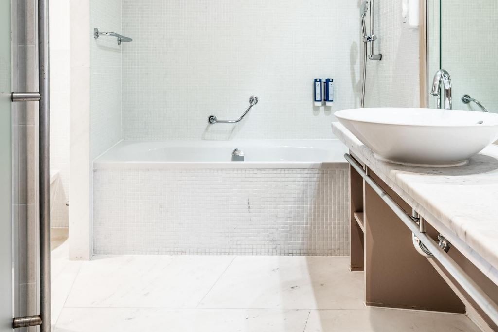 rooms-standard-familysuite-balcony