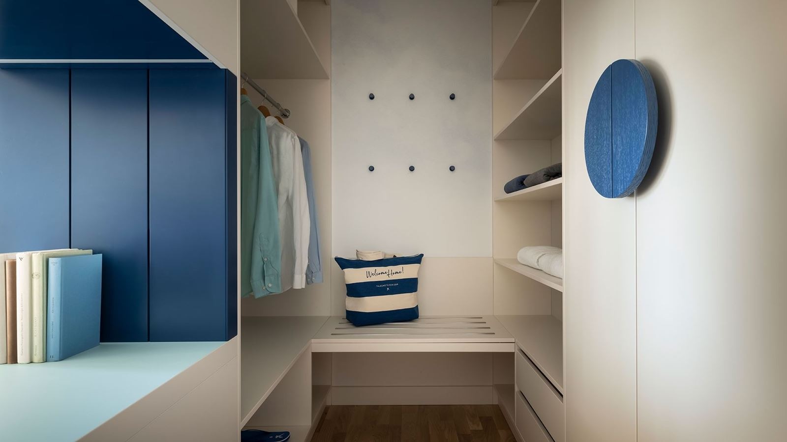 rooms-superior-familyroom