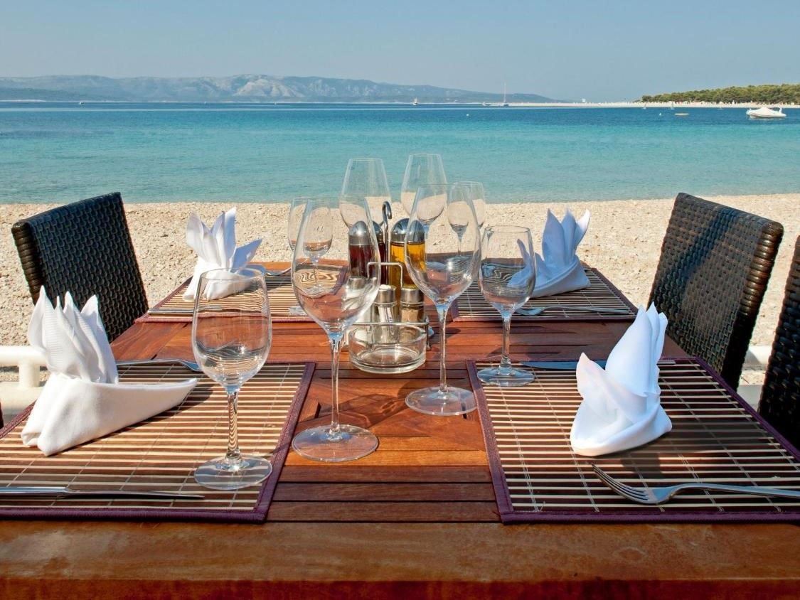 restaurants-restaurants