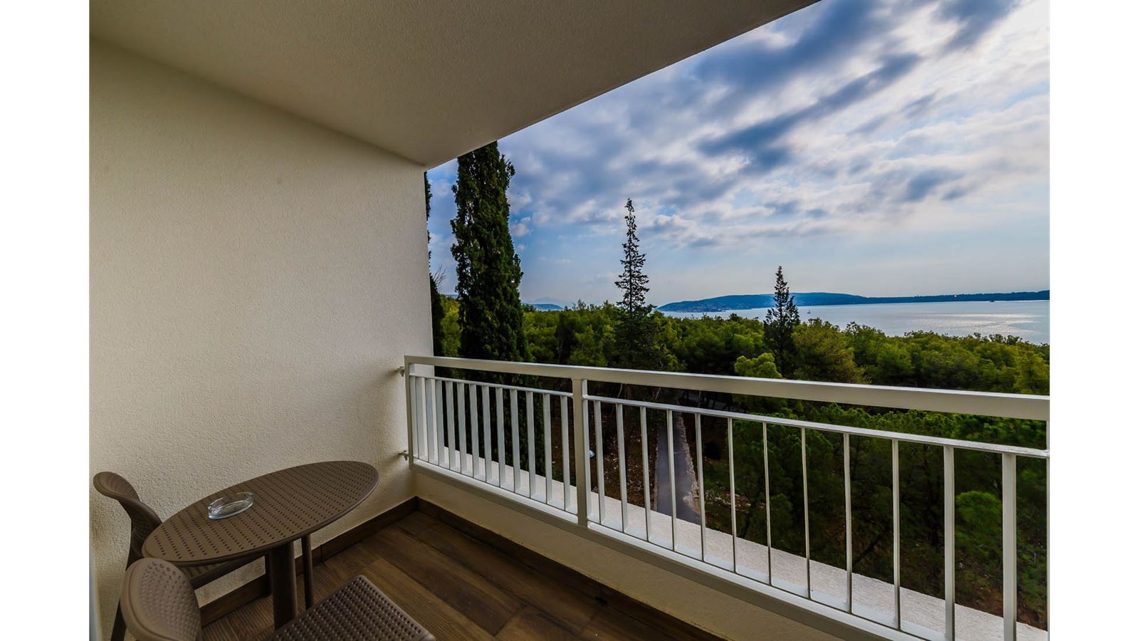 rooms-new-superior-room-seaside