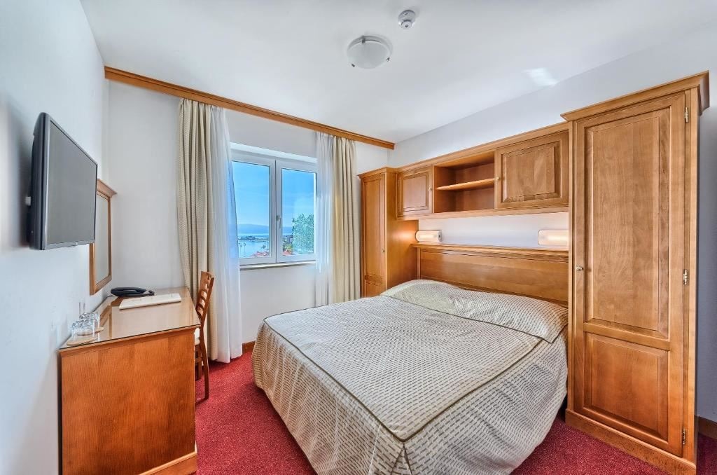 rooms-double-classic-room-seaview