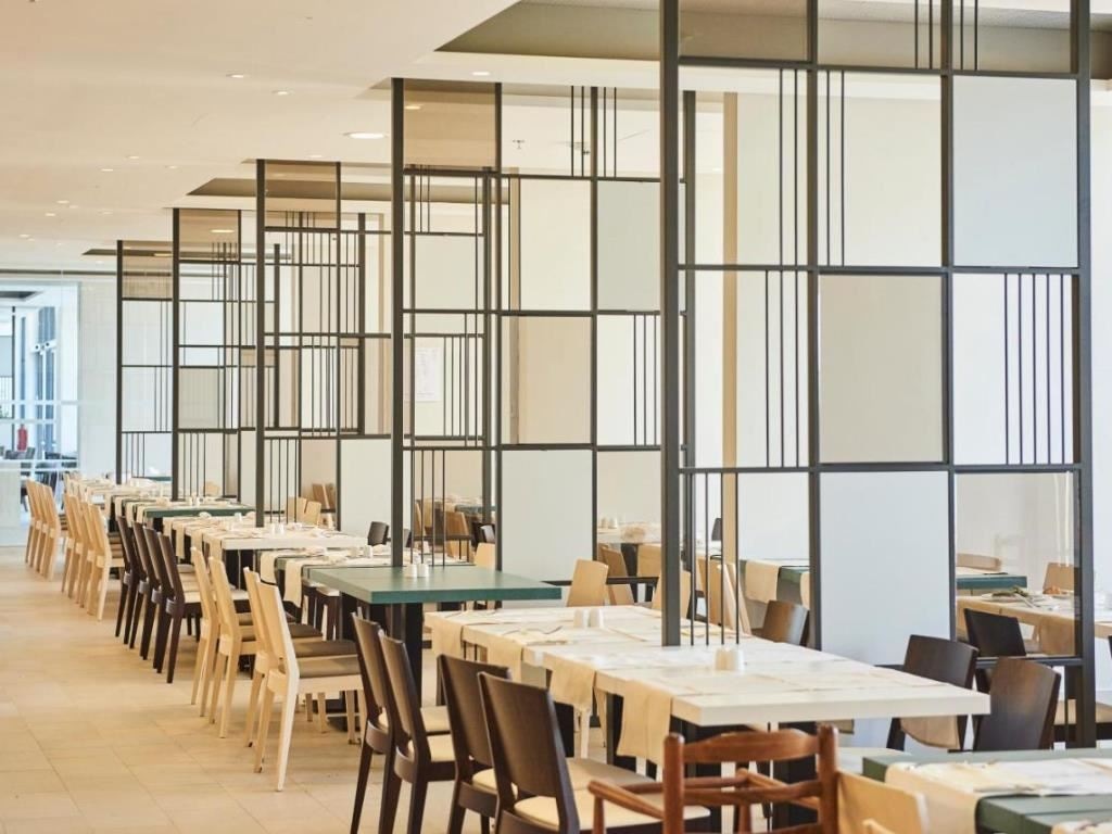 restaurants-restaurant