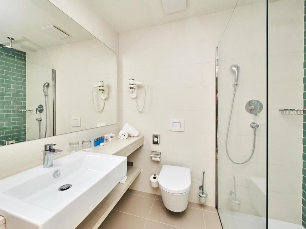 rooms-superior-room-balcony