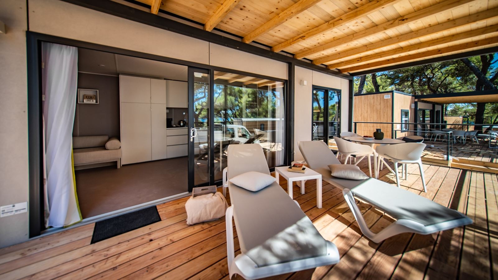 rooms-2-bedroom-beach-cottage-2-bathrooms