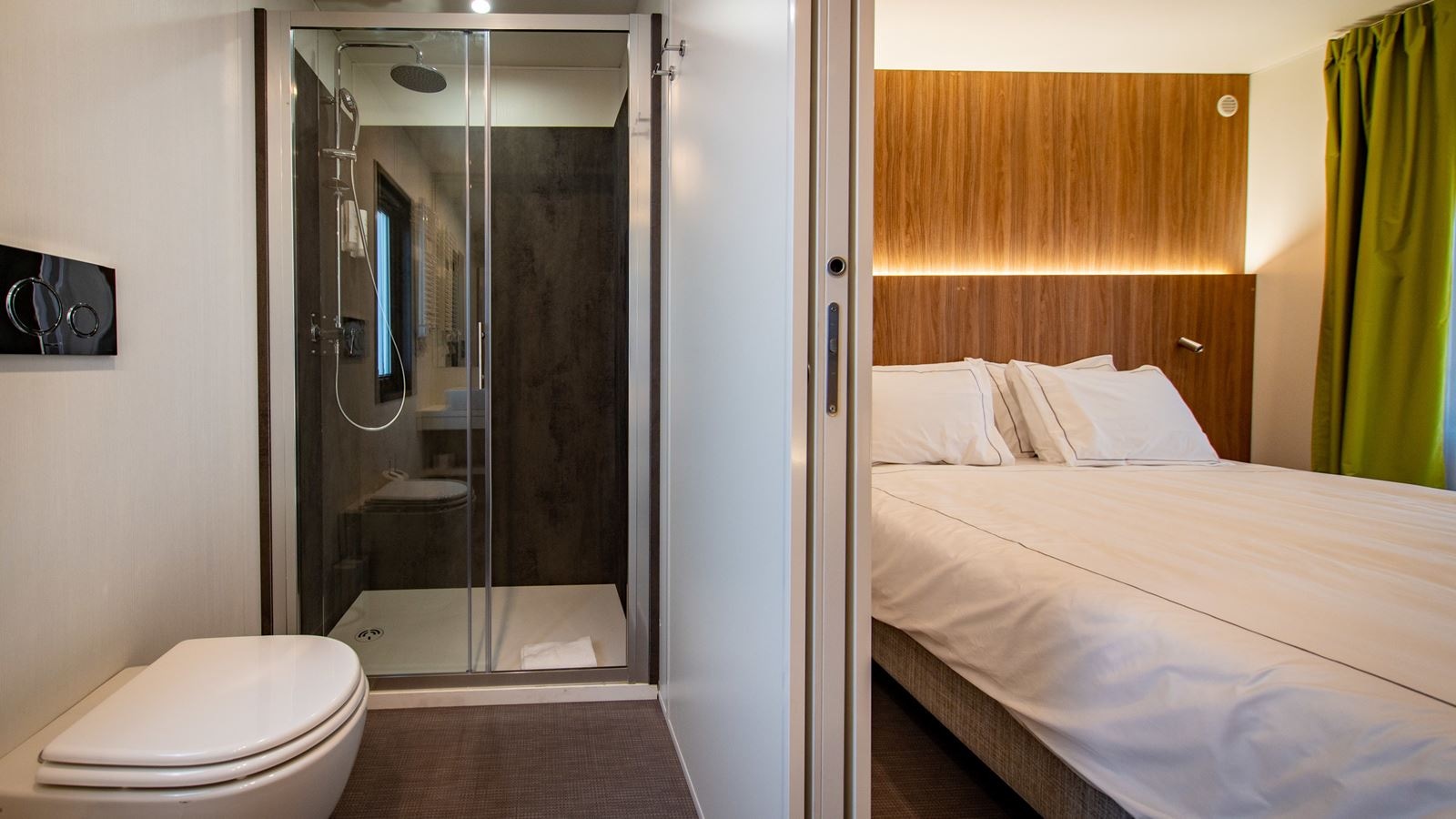 rooms-2-bedroom-beach-cottage-2-bathrooms