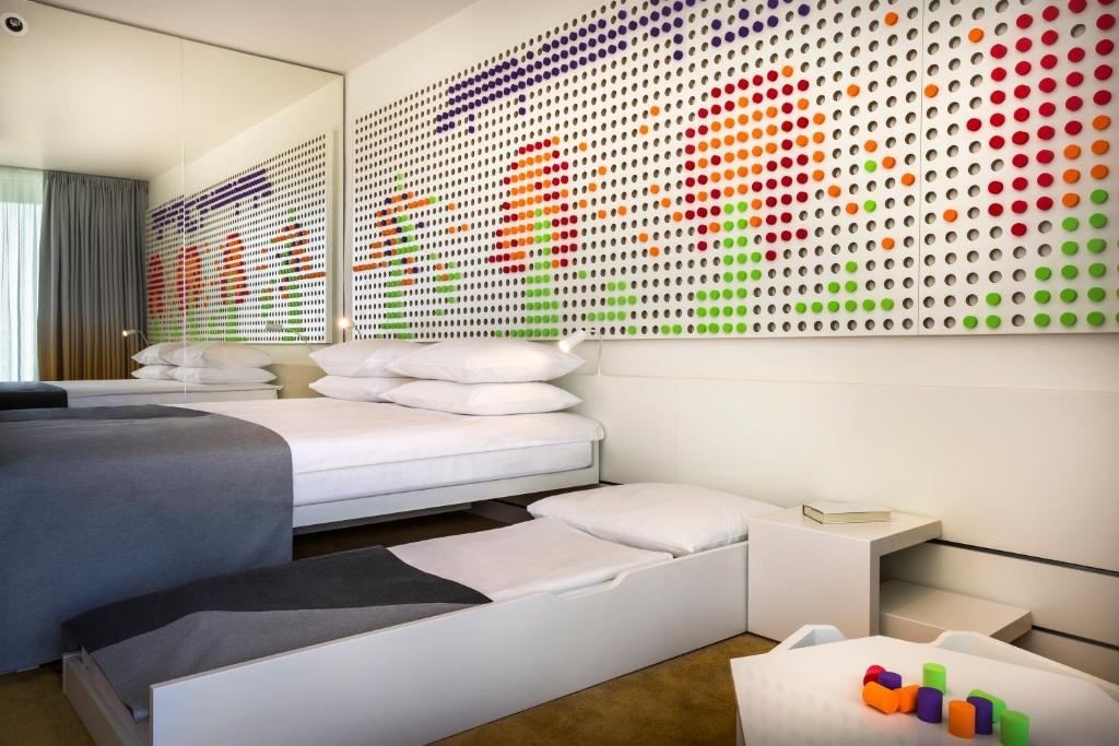 rooms-double-standard-room-seaside-balcony