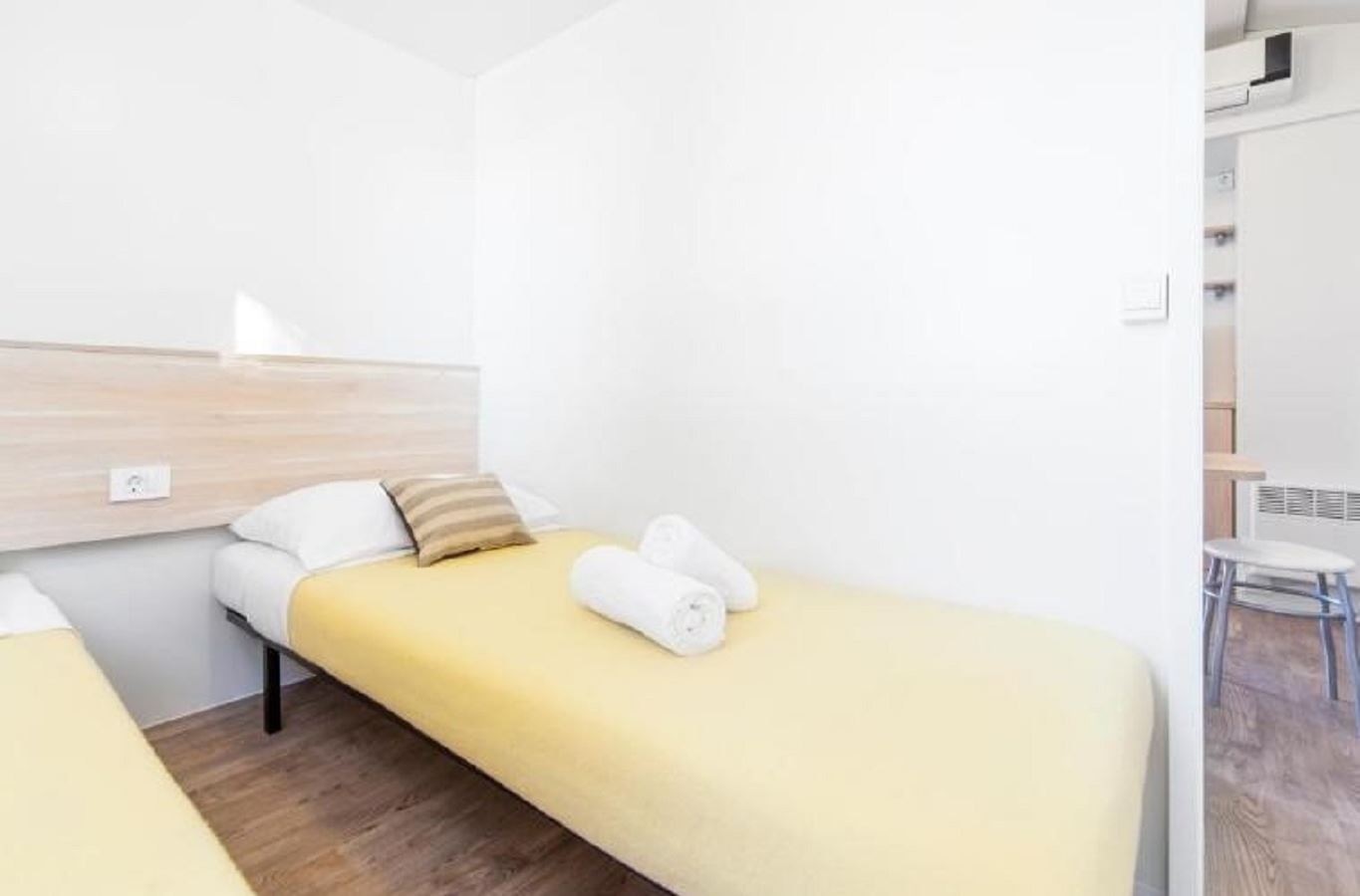 rooms-mobile-home-terrace