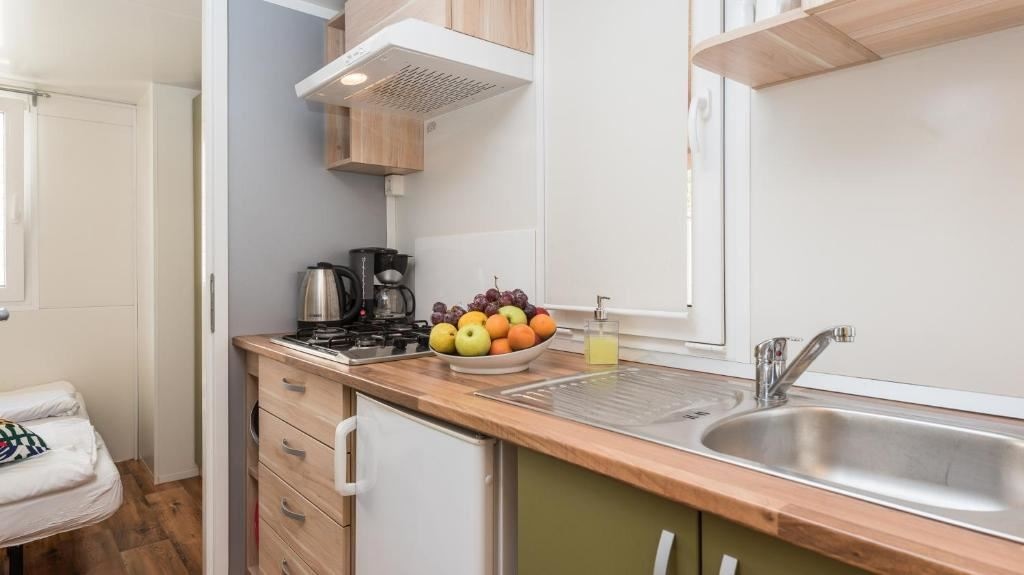 rooms-mobile-home-terrace