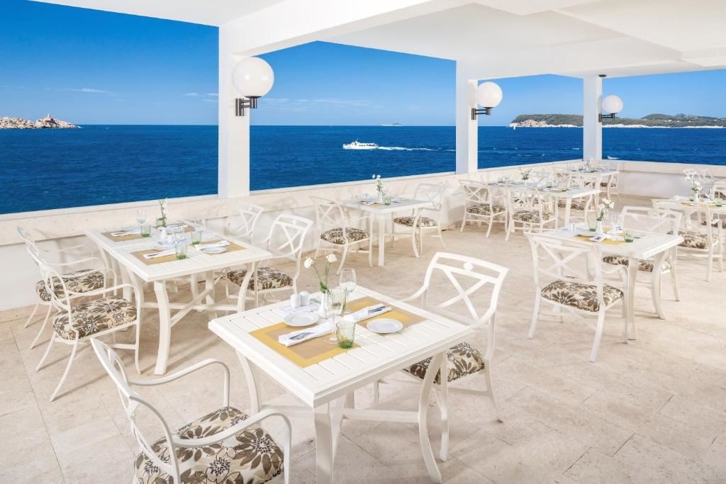 restaurants-restaurants