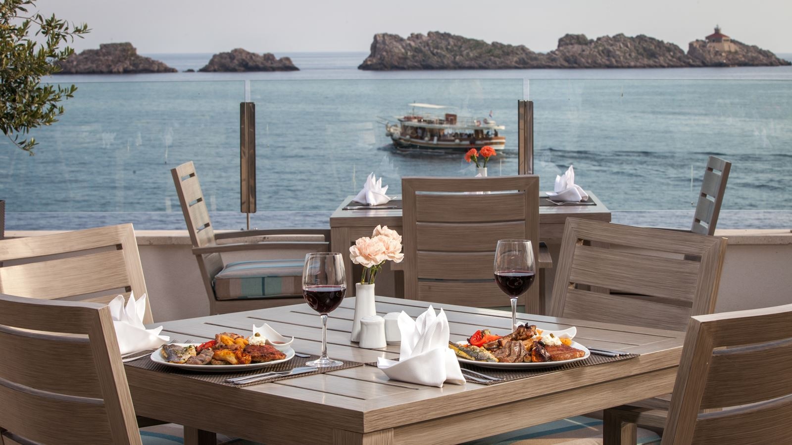 restaurants-restaurants