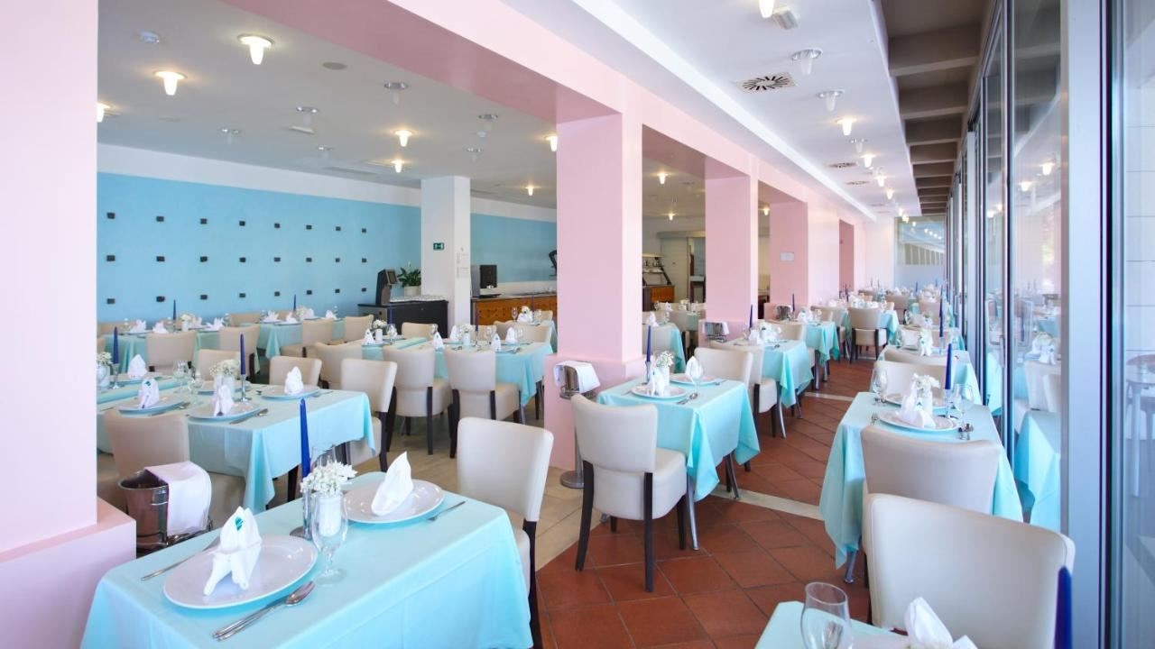 restaurants-restaurants