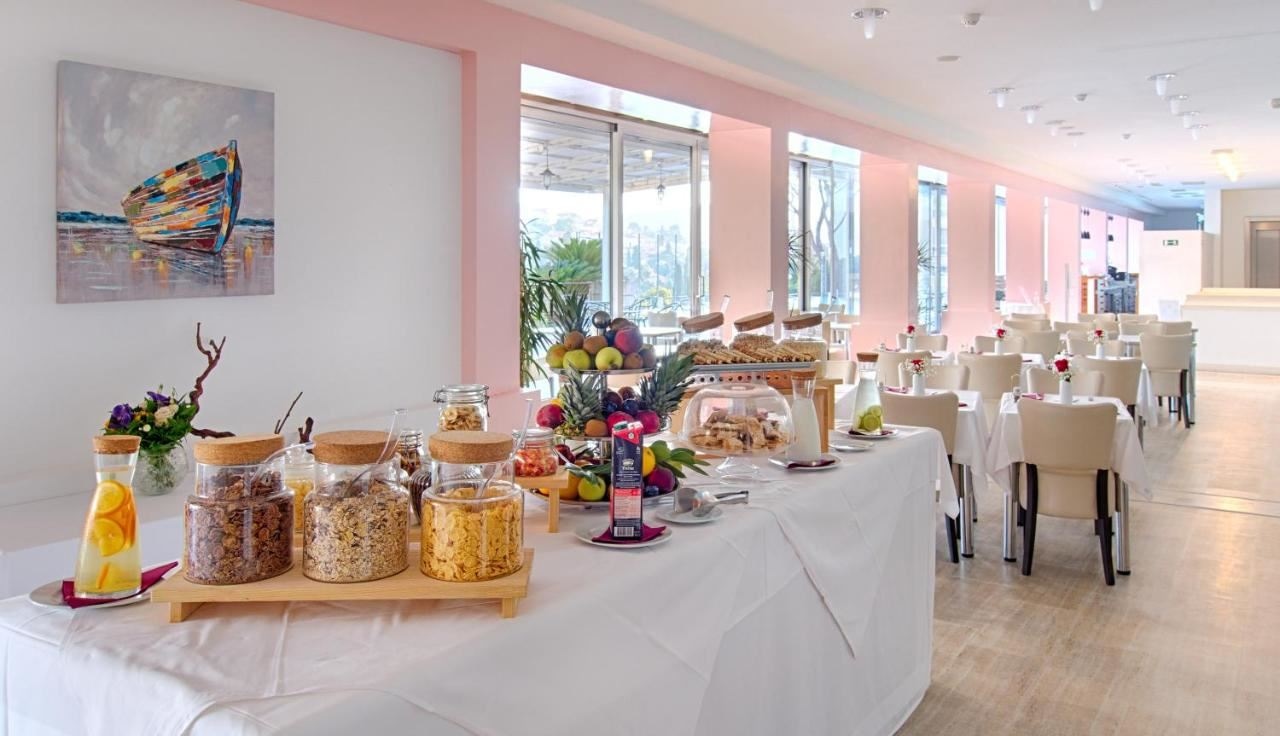 restaurants-restaurants