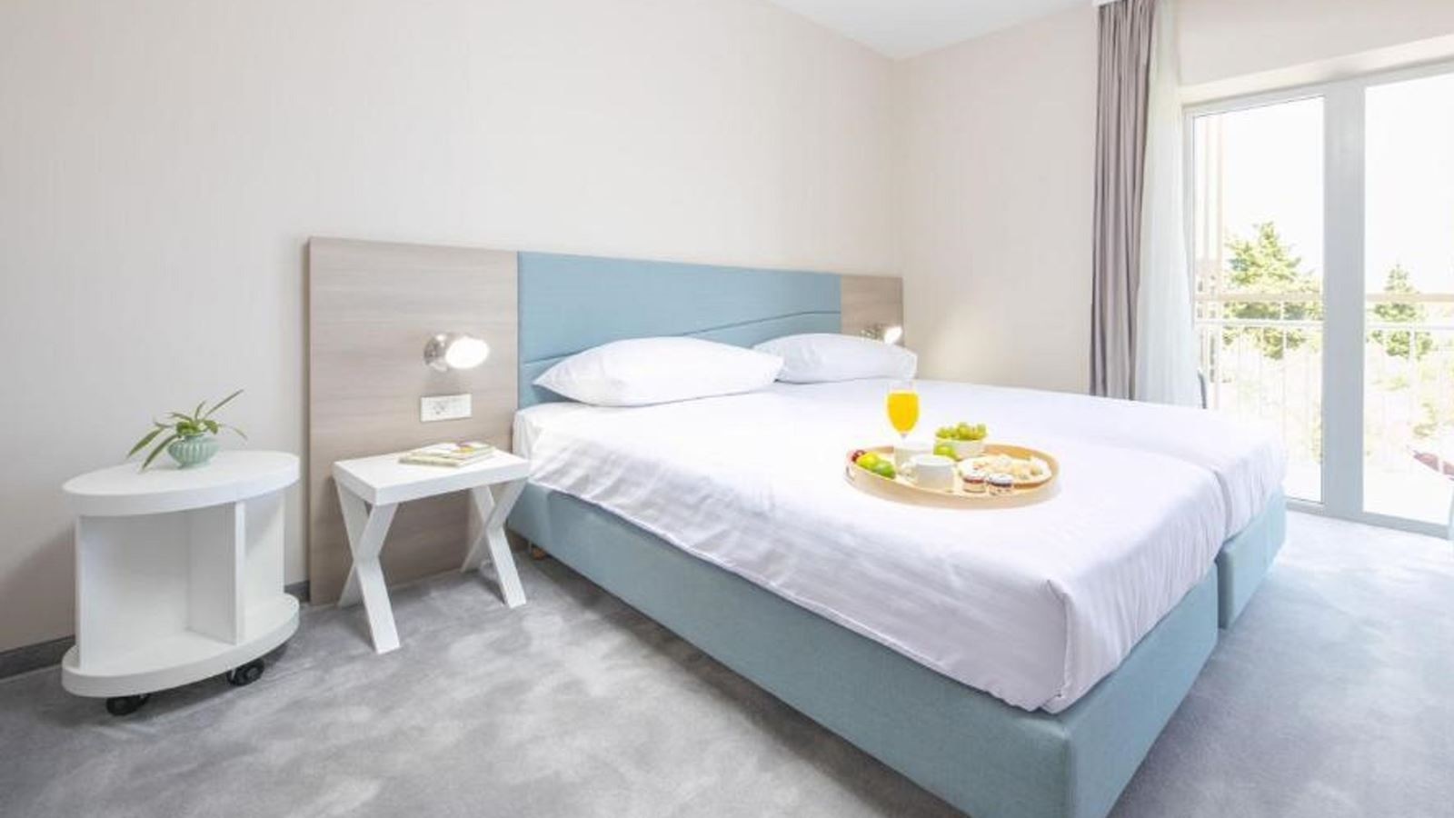 rooms-superior-room-balcony