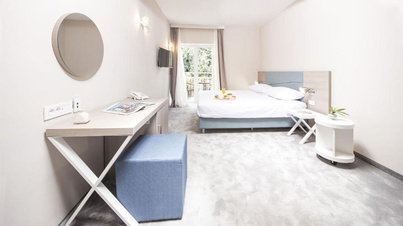 rooms-superior-room-balcony