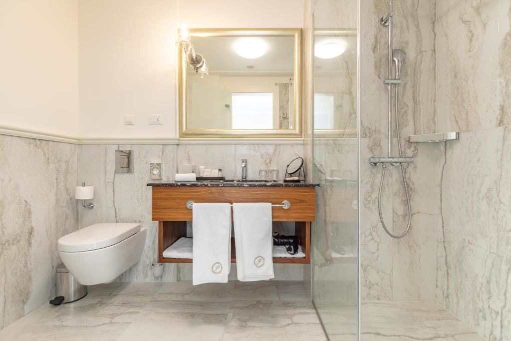 rooms-double-superior-room