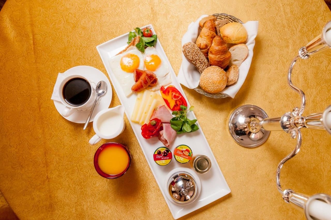 restaurants-marshal-restaurant