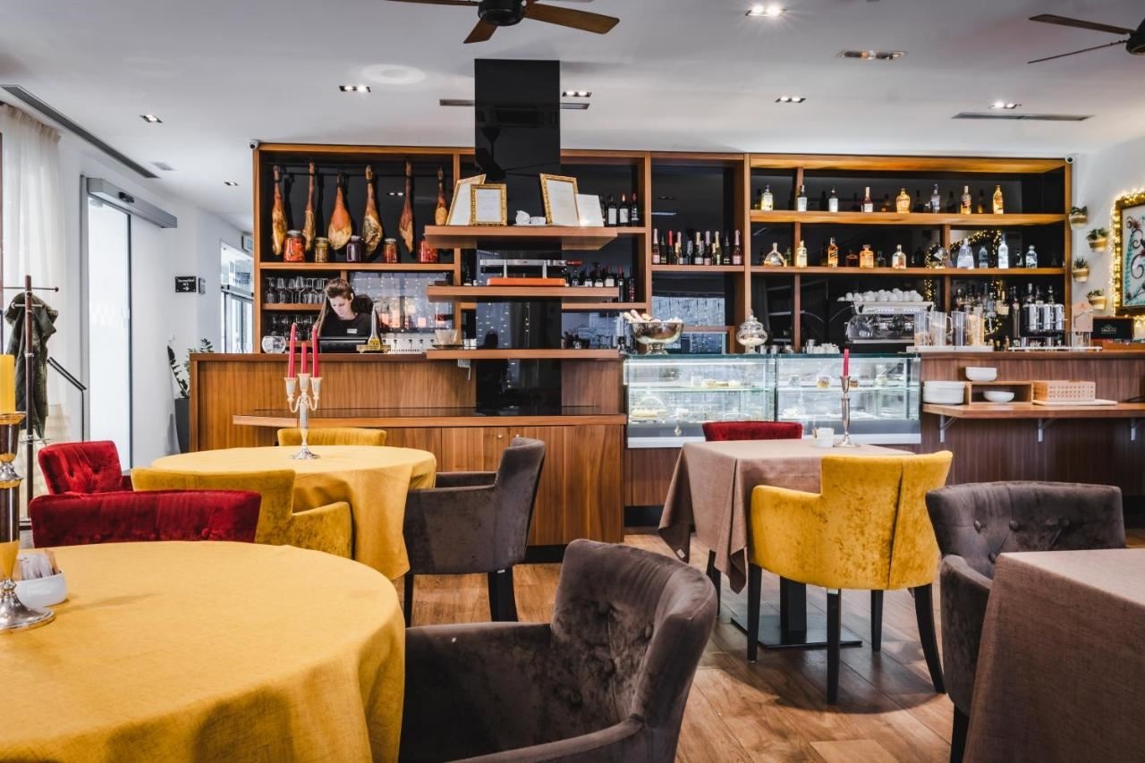 restaurants-marshal-restaurant