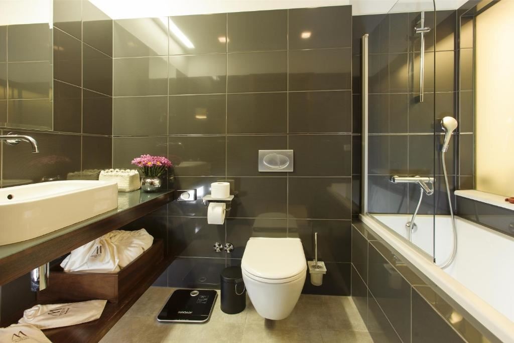 rooms-deluxe-room-cityview