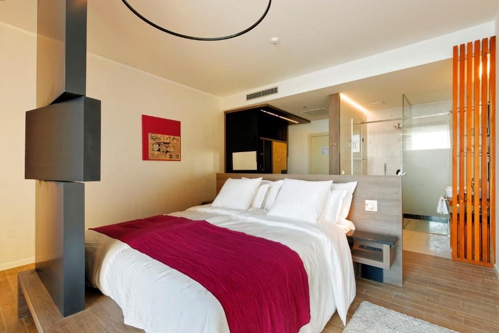 rooms-wellness-room-seaview-balcony