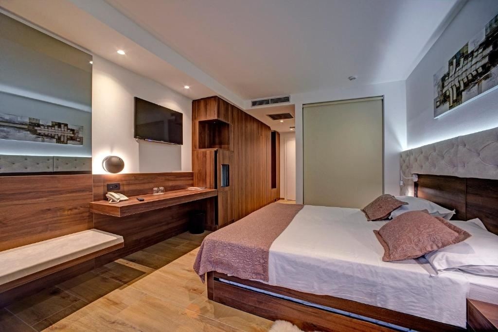 rooms-double-classic-room