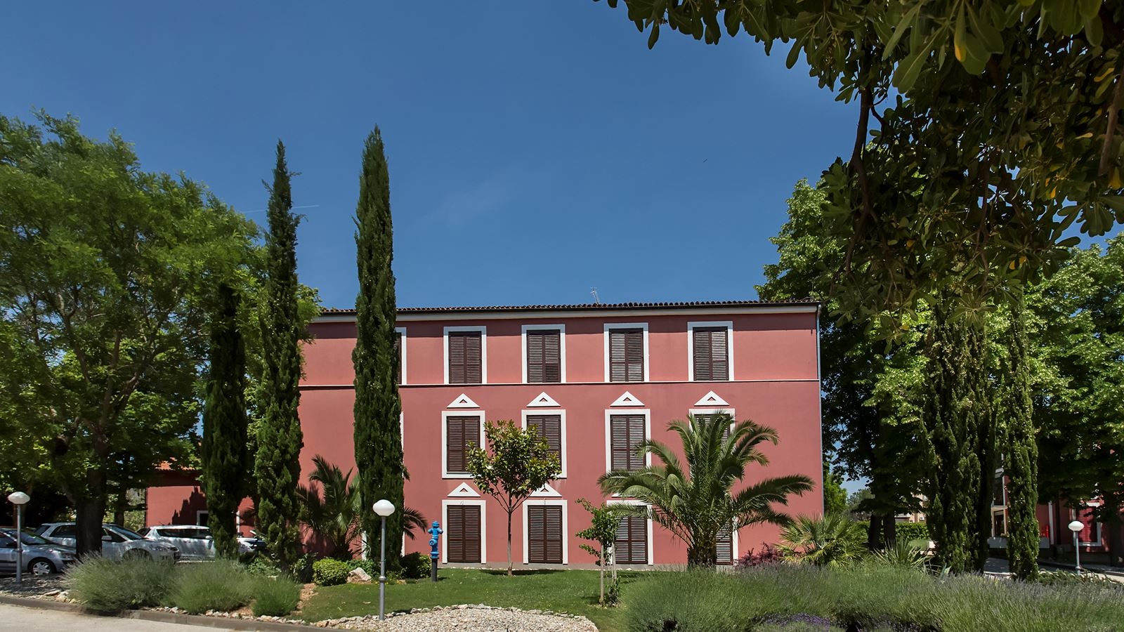 general-main-building