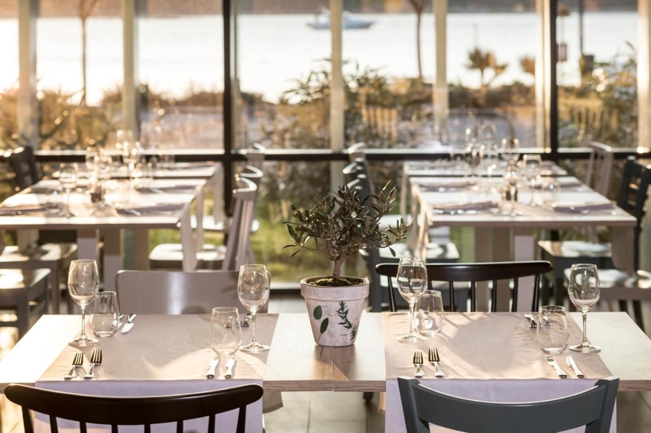 restaurants-restaurants